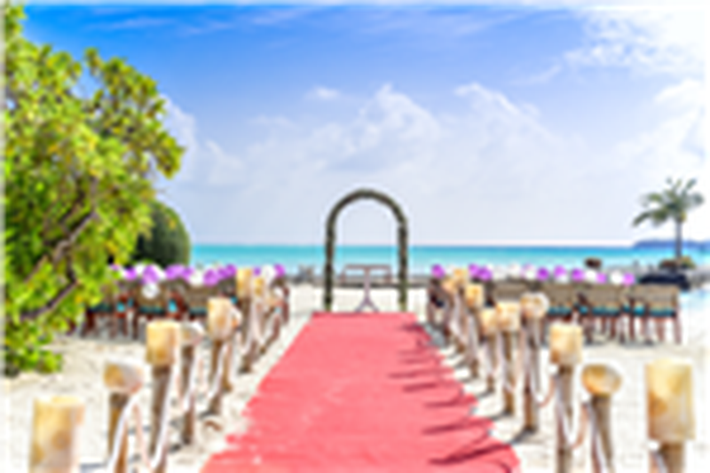 Photo of an altar on a beach in the Maldives 