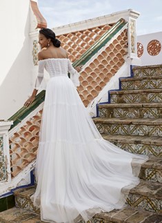 'Veni Wedding Dress 