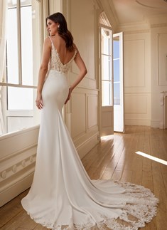 'Gyllian Wedding Dress