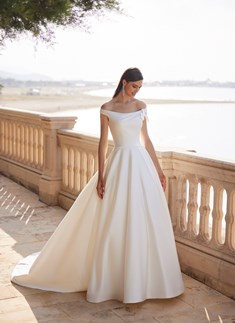 'YASHI WEDDING DRESS