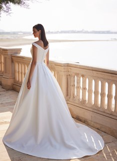 'YASHI WEDDING DRESS