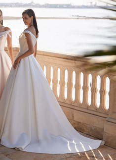 'YASHI WEDDING DRESS