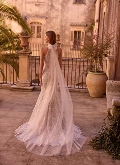 'Yiesha Wedding Dress