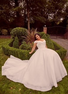 'April Wedding Dress 