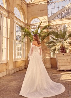 'Kamaria Wedding Dress