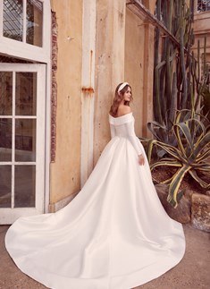 'Kadi Wedding Dress