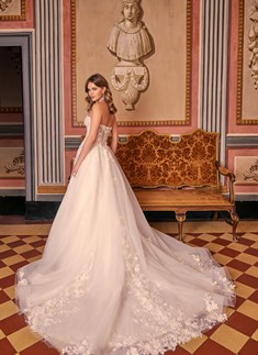 'Zulaica Wedding Dress