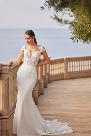 'Yasmin Wedding Dress