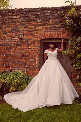 'April Wedding Dress 