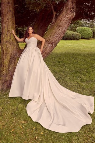 'Astrid Wedding Dress 