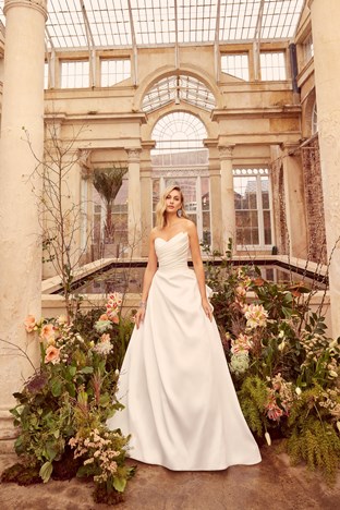 'Kyra Wedding Dress 