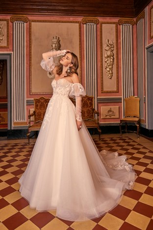 'Zulaica Wedding Dress